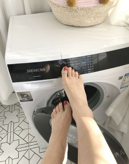 她唇之下小说免费观看电视剧