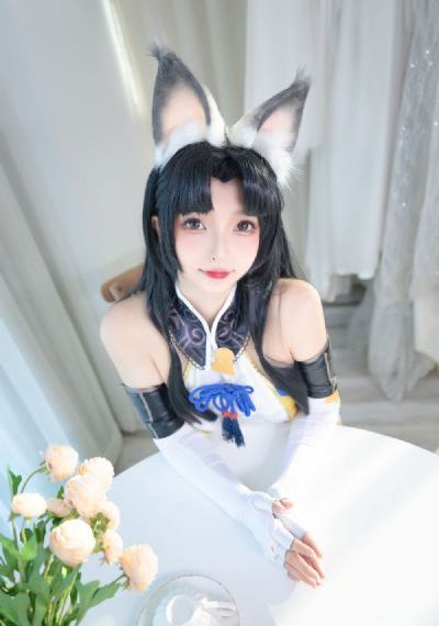 不扣钮的女孩在线
