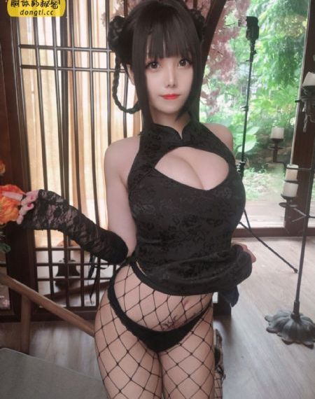 雷蕾丁思聪去酒店