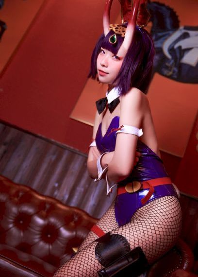 高级娼女