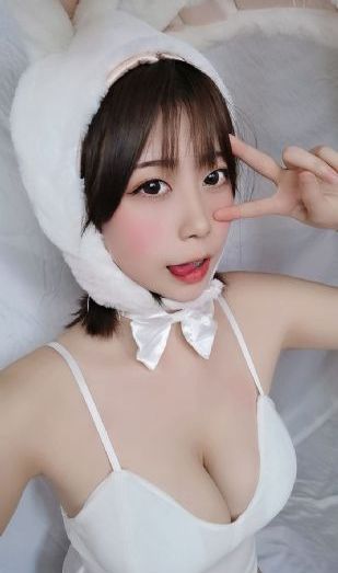 家庭巨乳女教师