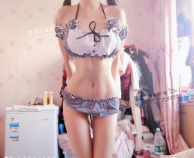 军人野外吮她的花蒂的视频